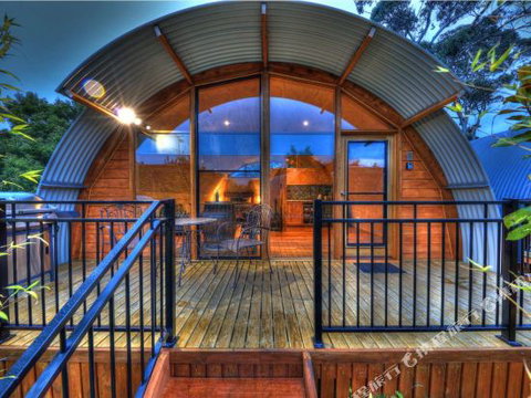Bruny Island Accommodation 43 Degrees Beachside Studio Spa Apartments (1) - Accommodation Redcliffe 3