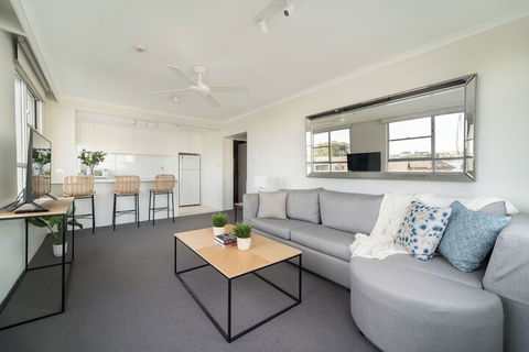 Harbourside 49 - Accommodation Redcliffe 3