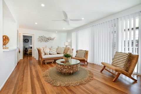 Rosies Bach - BUNA5 - Accommodation Redcliffe 6