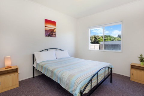 Julieanne - Accommodation Redcliffe 4
