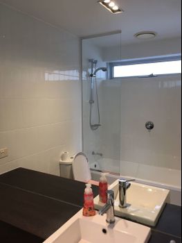 V Apartment - Accommodation Redcliffe 4