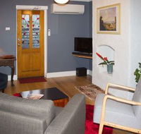 Heritage Listed Georgian Cottage - Accommodation Redcliffe