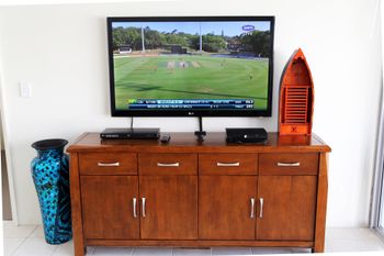 Waters Edge - Accommodation Redcliffe 1