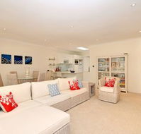 Nicholli Bay Parklands Unit 32 2 Gowrie Avenue - Accommodation Redcliffe
