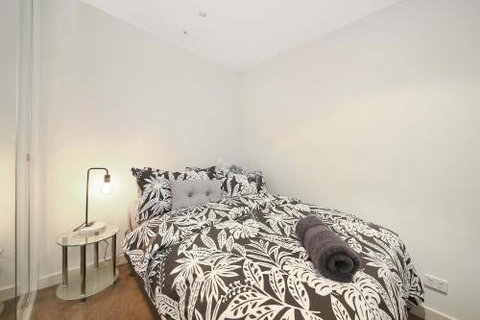 A Cozy 2BR CBD Apartment Near Bourke St. Mall - Accommodation Redcliffe 1