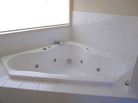 DAY DREAMING On DONLAN - Accommodation Redcliffe 1