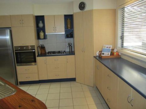 SPUR Of THE MOMENT - Accommodation Redcliffe 4