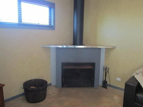 SPUR Of THE MOMENT - Accommodation Redcliffe 2