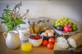 Arcadia Bed & Breakfast & Cottages - Accommodation Redcliffe 4