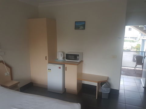 Jopen Cafe & Motel - Accommodation Redcliffe 3
