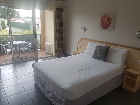 Jopen Cafe & Motel - Accommodation Redcliffe 4