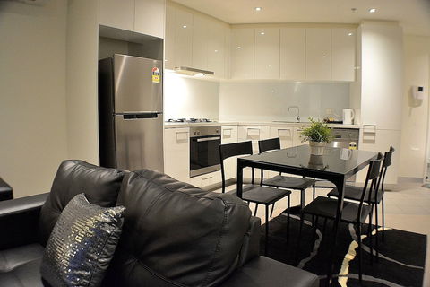 Royal Stays Apartments Southbank - Accommodation Redcliffe 2