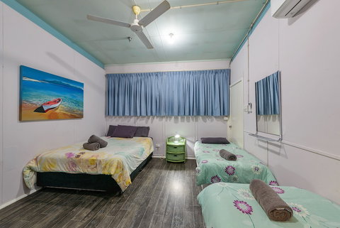 Getaway Villas Unit 38 10 - Accommodation Redcliffe 5