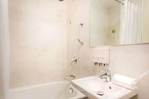 Qinnat Victoria One On Elizabeth Melbourne - Accommodation Redcliffe 7