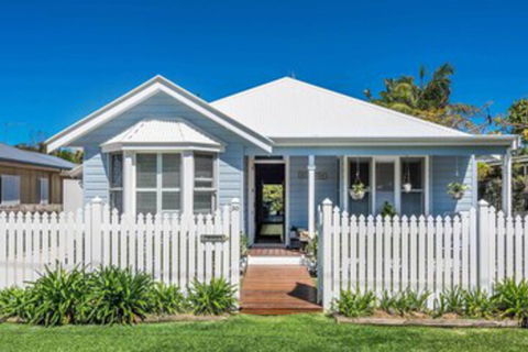 A PERFECT STAY - Stanhope Byron - Accommodation Redcliffe 0