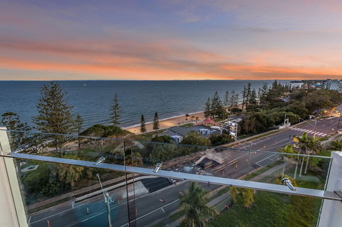 Penthouse On Suttons - Accommodation Redcliffe 6