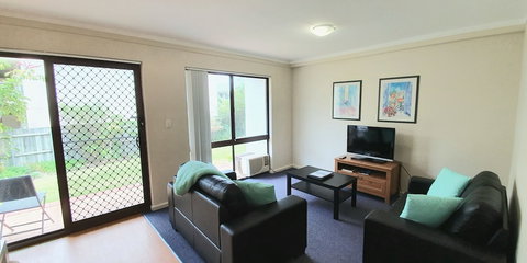 West Beach Lagoon 202 - Quiet & Ground Floor - Accommodation Redcliffe 6