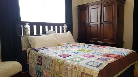 The Postmaster Inn BnB - Accommodation Redcliffe 4