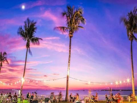 ZEN TOWERS - COZY HOLIDAY HOME For Families In CBD - Accommodation Redcliffe 2