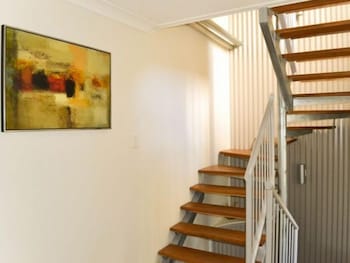 Seaspray Apartments - Accommodation Redcliffe 3