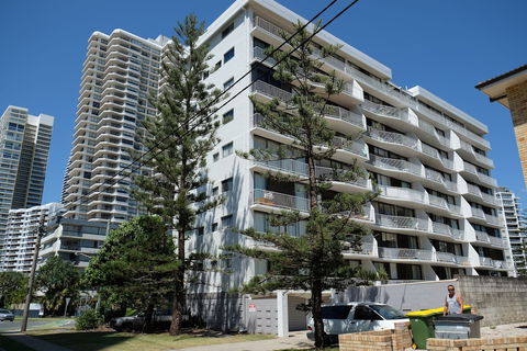 Queensleigh Apartment - Accommodation Redcliffe 0