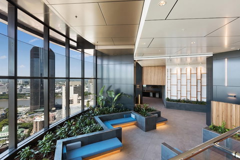 Skytower Apartment - Accommodation Redcliffe 2