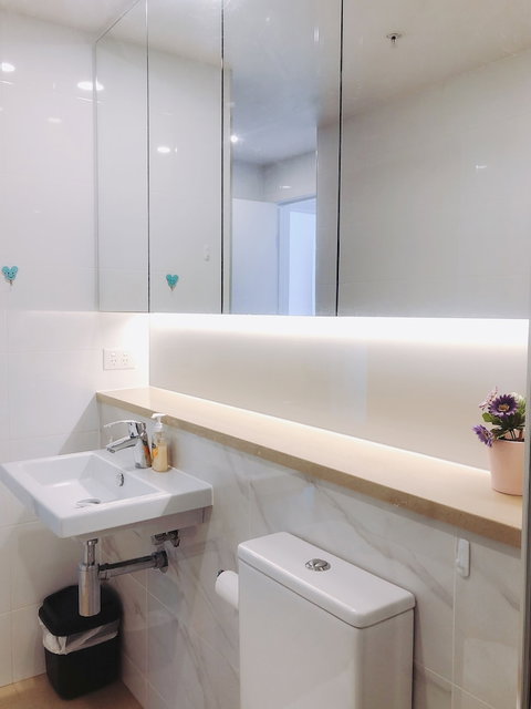 Skytower Apartment - Accommodation Redcliffe 6