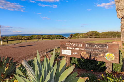 Seaside Escape - Accommodation Redcliffe 4