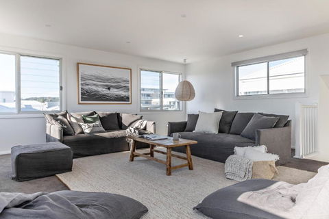 Seaside Escape - Accommodation Redcliffe 5