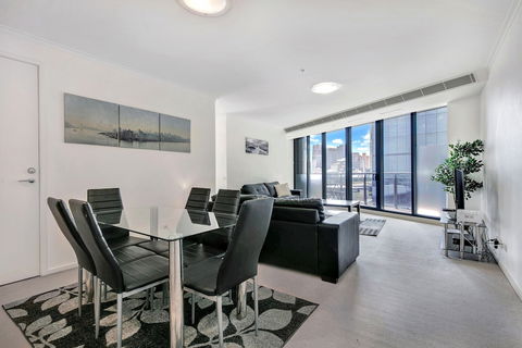 MJ Shortstay Whiteman St Apartments - Accommodation Redcliffe 2