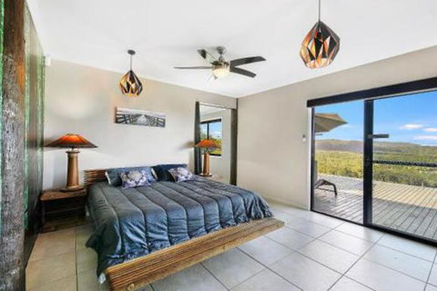 Eagles Loft - Accommodation Redcliffe 4