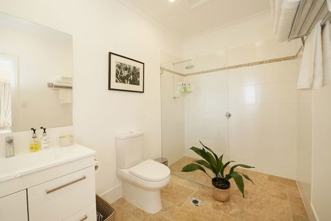 Rosby Guesthouse - Accommodation Redcliffe 7