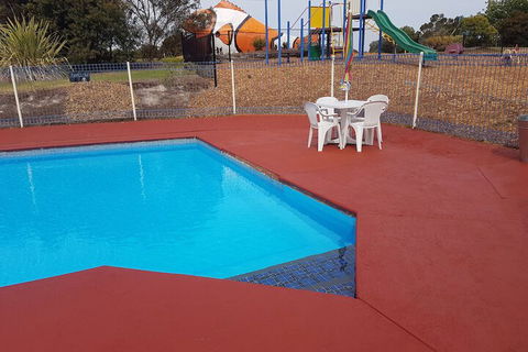 Lakes Caravilla Caravan Park - Accommodation Redcliffe 7