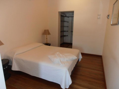 Floriana Villas - Accommodation Redcliffe 2