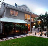 Oceanic 141 Beach House - Accommodation Redcliffe