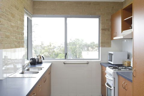 ECU Village Bunbury - Accommodation Redcliffe 4