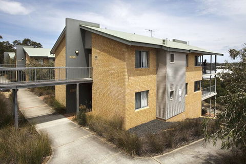 ECU Village Bunbury - Accommodation Redcliffe 1