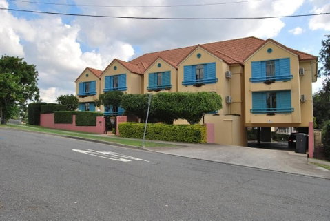 AAA Albion Manor Apartments And Motel - Accommodation Redcliffe 1