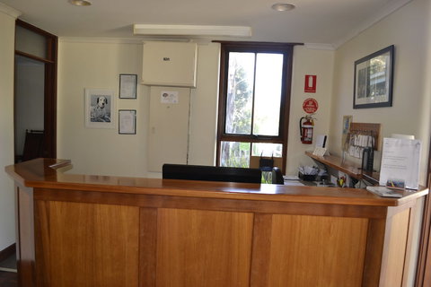 Lightkeepers Inn Motel - Accommodation Redcliffe 2