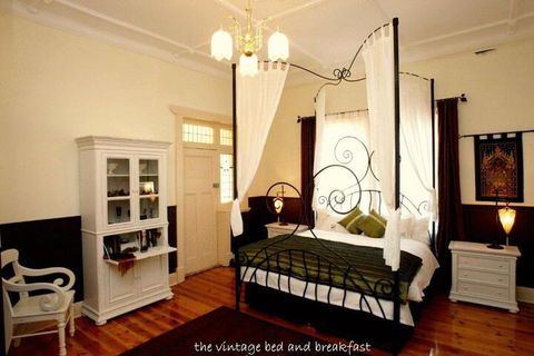 The Vintage Bed & Breakfast - Accommodation Redcliffe 1