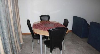 Cervantes Holiday Homes - Accommodation Redcliffe 6