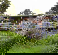 Bombina Cottages - Accommodation Redcliffe