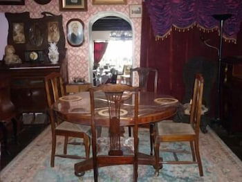 Old Colony Inn - Accommodation Redcliffe 5