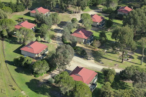 Lakes Entrance Country Cottages - Accommodation Redcliffe 1