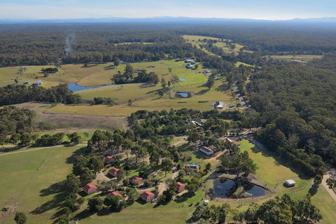 Lakes Entrance Country Cottages - Accommodation Redcliffe 2