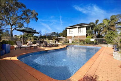 Paradise Holiday Apartments - Accommodation Redcliffe 2