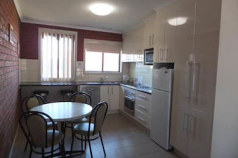 Paradise Holiday Apartments - Accommodation Redcliffe 3
