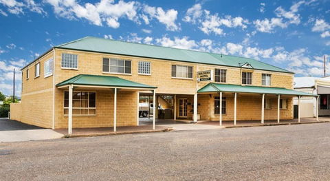 Soldiers Motel - Accommodation Redcliffe 2