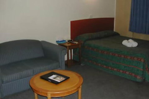 Echuca Motel - Accommodation Redcliffe 2
