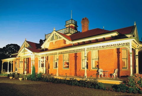 Ormiston House - Accommodation Redcliffe 3